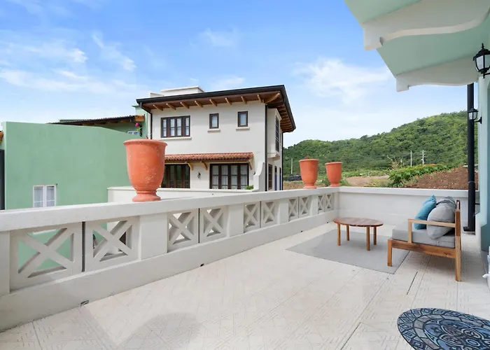 Sophisticated Modern With Ocean Views, Gorgeous Master & Private Jacuzzi Playa Danta