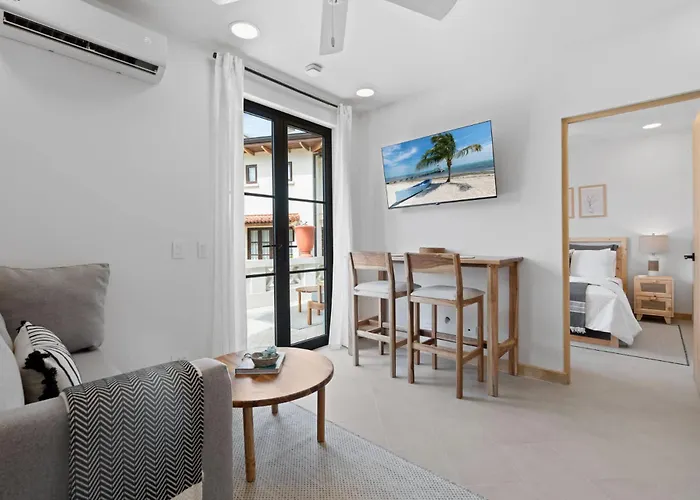 Sophisticated Modern With Ocean Views, Gorgeous Master & Private Jacuzzi * Playa Danta