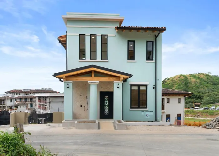 Ferienhaus Sophisticated Modern With Ocean Views, Gorgeous Master & Private Jacuzzi Playa Danta